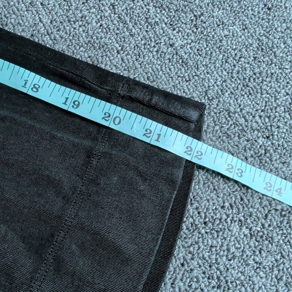 Chico's Travelers Size 1 Women Black Wide Leg Cropped Elastic Waist Pants Slit‎ - Picture 7 of 11